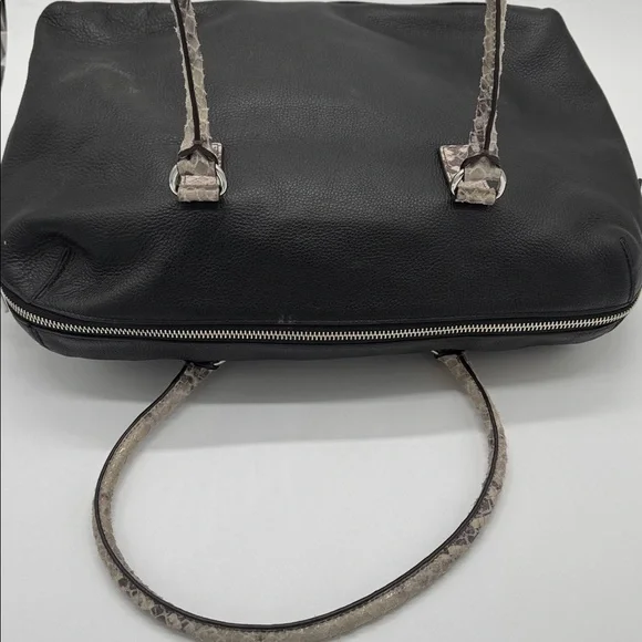 MICHAEL KORS X-LARGE BLACK HAMILTON WEEKENDER TRAVEL BAG - Picture 8 of 11